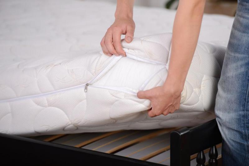 Prot&egrave;ge-matelas classique ou 2-en-1, une diff&eacute;rence qui compte pour la durabilit&eacute; de votre literie